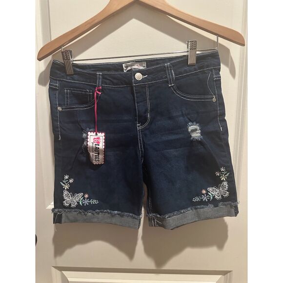 NWT beautees Girls Butterfly Stitch Washed Distress Blue Jean Short Size 16 - Picture 1 of 7